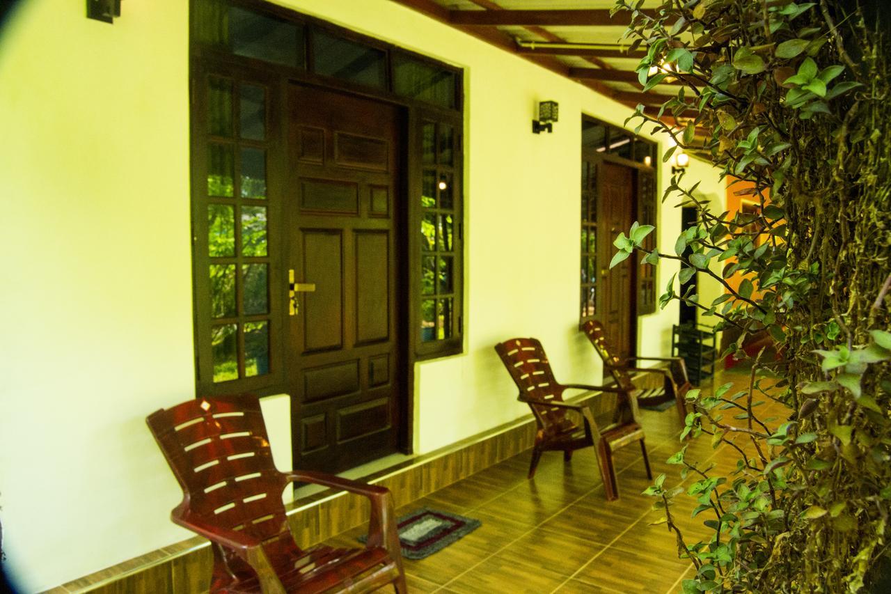 Senura Home Stay Sigiriya Exterior photo